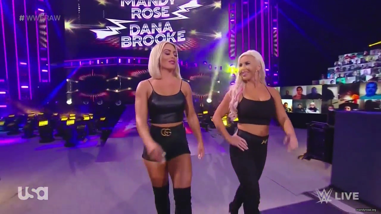 WWE_Monday_Night_Raw_2020_10_12_720p_HDTV_x264-NWCHD_mp40426.jpg