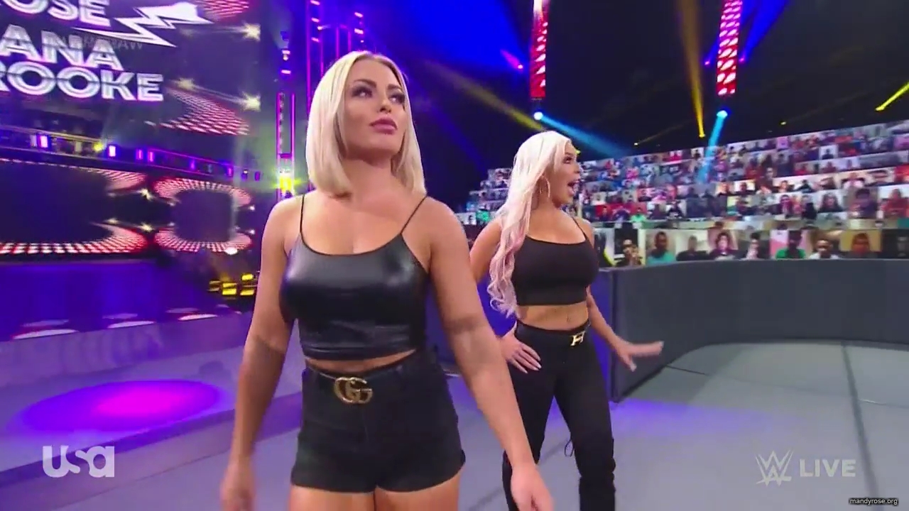 WWE_Monday_Night_Raw_2020_10_12_720p_HDTV_x264-NWCHD_mp40429.jpg