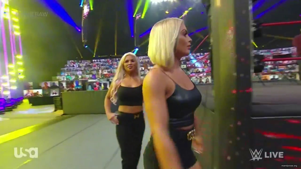 WWE_Monday_Night_Raw_2020_10_12_720p_HDTV_x264-NWCHD_mp40432.jpg