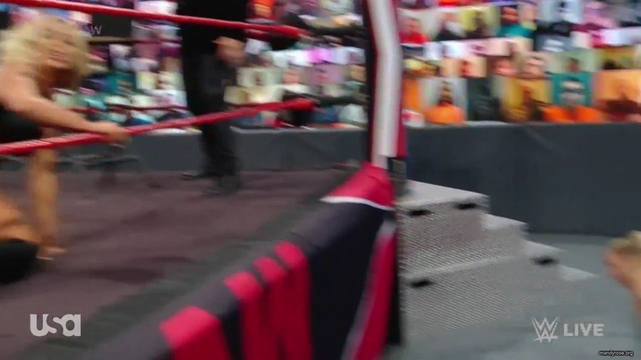WWE_Monday_Night_Raw_2020_10_12_720p_HDTV_x264-NWCHD_mp40654.jpg
