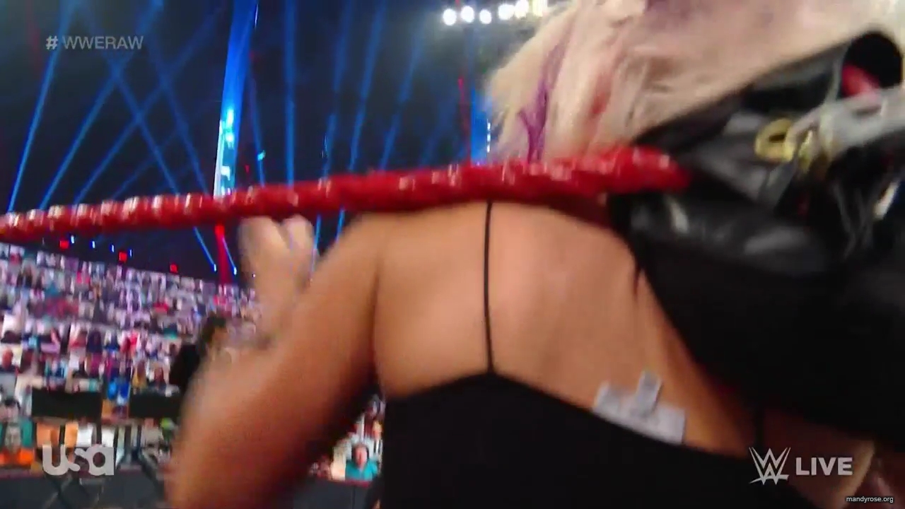 WWE_Monday_Night_Raw_2020_10_12_720p_HDTV_x264-NWCHD_mp40655.jpg