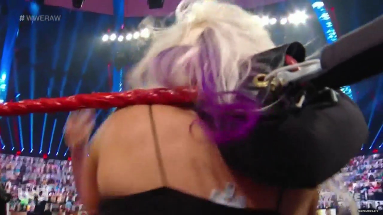 WWE_Monday_Night_Raw_2020_10_12_720p_HDTV_x264-NWCHD_mp40656.jpg