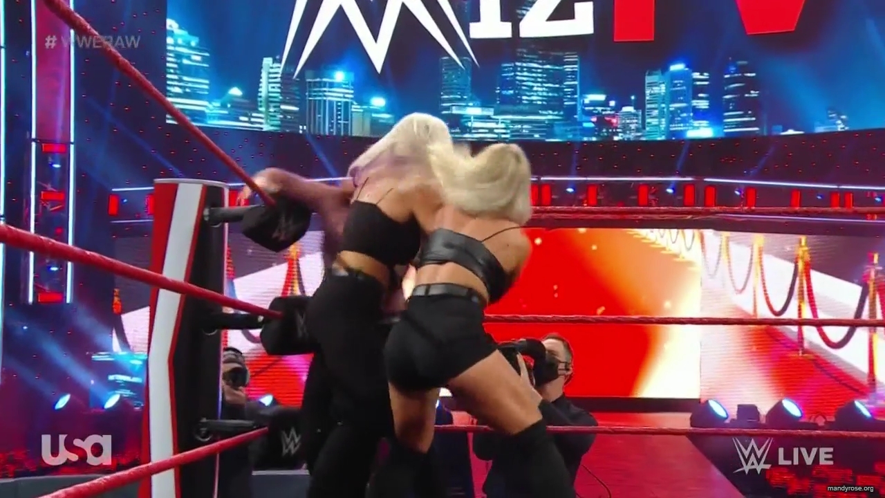 WWE_Monday_Night_Raw_2020_10_12_720p_HDTV_x264-NWCHD_mp40659.jpg