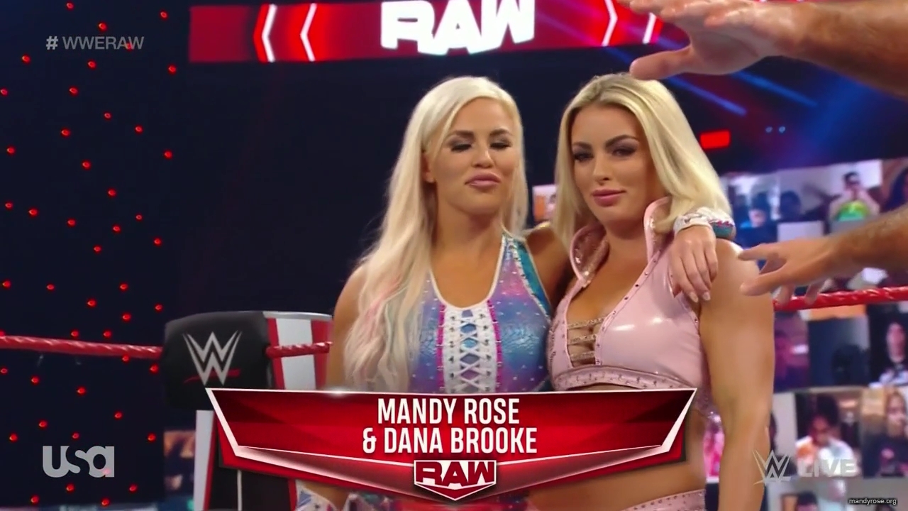 WWE_Monday_Night_Raw_2020_10_12_720p_HDTV_x264-NWCHD_mp40692.jpg