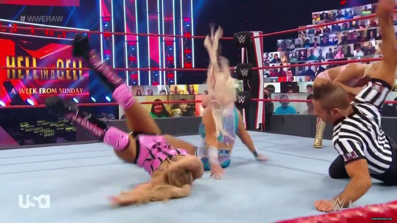 WWE_Monday_Night_Raw_2020_10_12_720p_HDTV_x264-NWCHD_mp40879.jpg