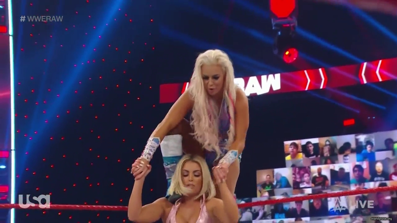 WWE_Monday_Night_Raw_2020_10_12_720p_HDTV_x264-NWCHD_mp40916.jpg