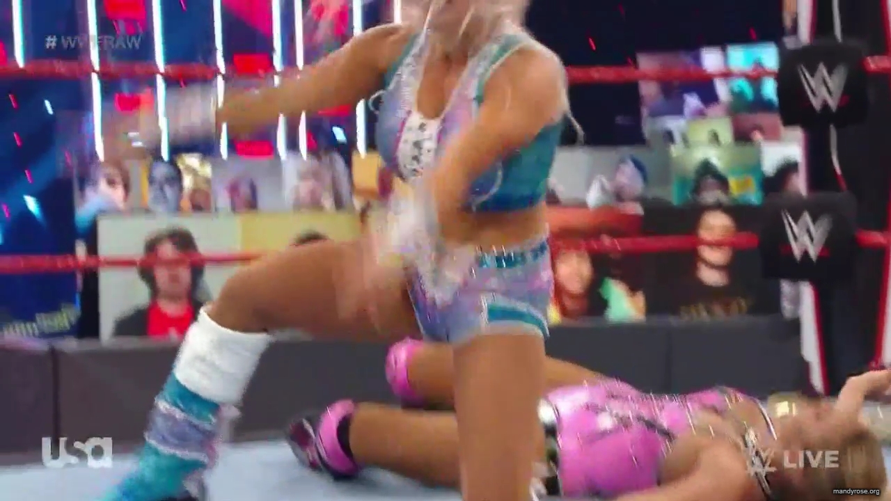WWE_Monday_Night_Raw_2020_10_12_720p_HDTV_x264-NWCHD_mp40926.jpg