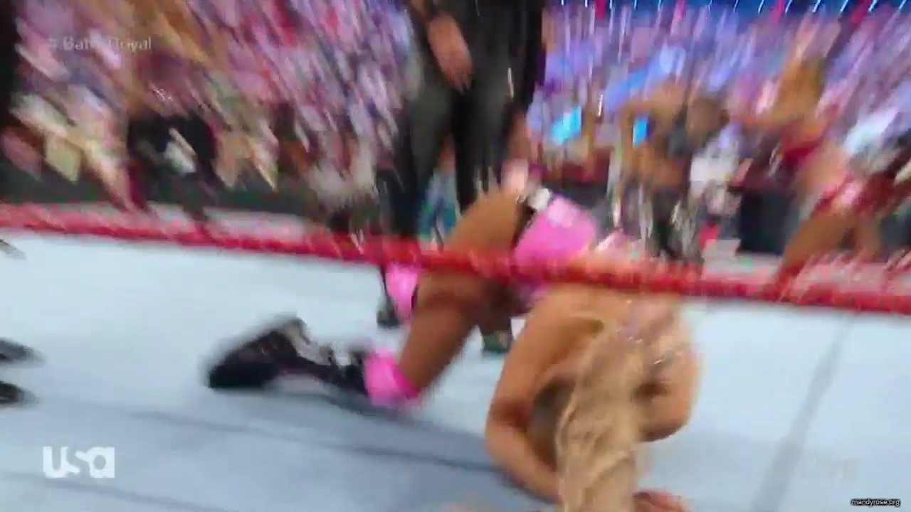WWE_Monday_Night_Raw_2020_10_12_720p_HDTV_x264-NWCHD_mp41025.jpg