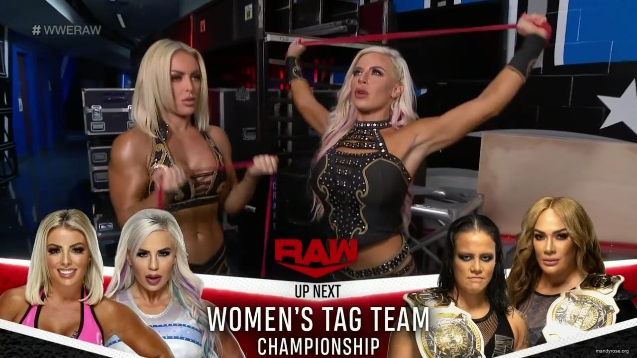 WWE_Monday_Night_Raw_2020_11_02_720p_HDTV_x264-NWCHD_mp40018.jpg