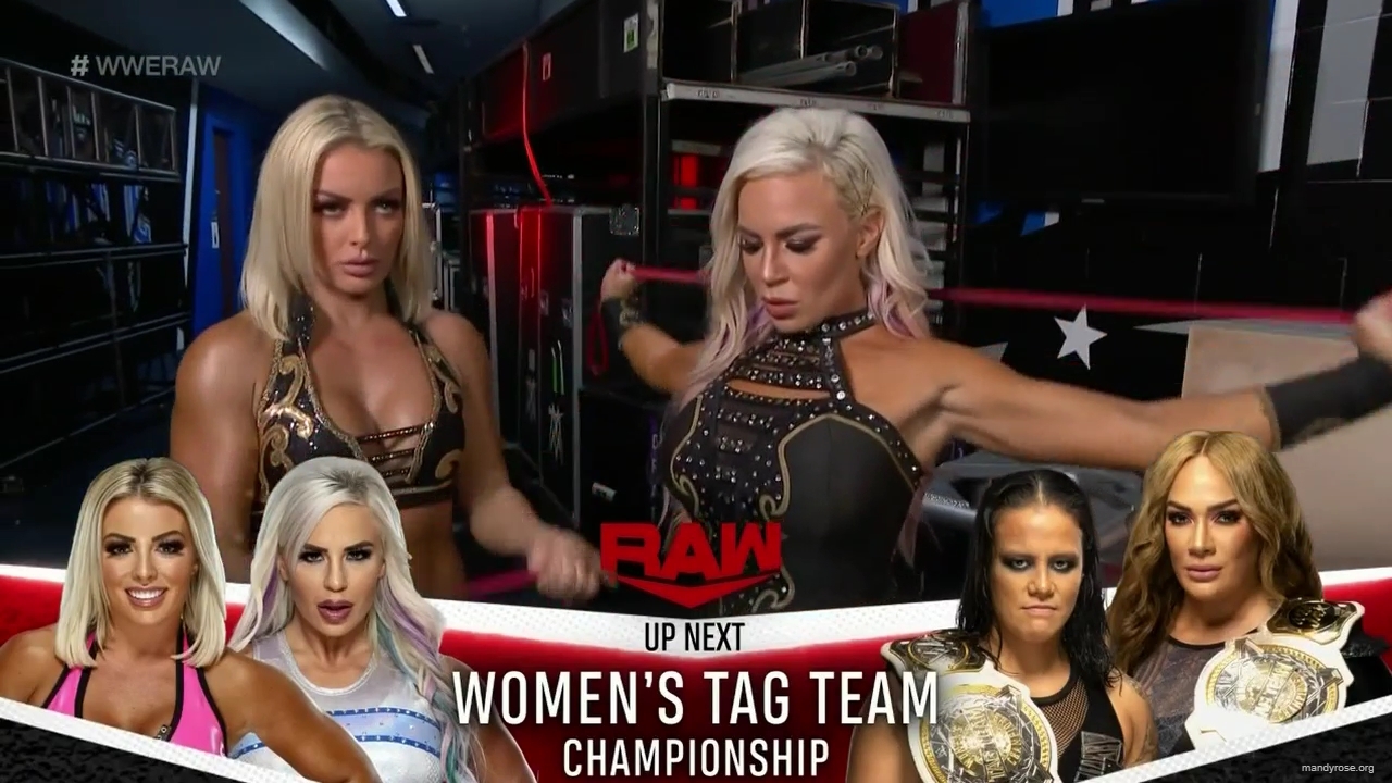 WWE_Monday_Night_Raw_2020_11_02_720p_HDTV_x264-NWCHD_mp40020.jpg