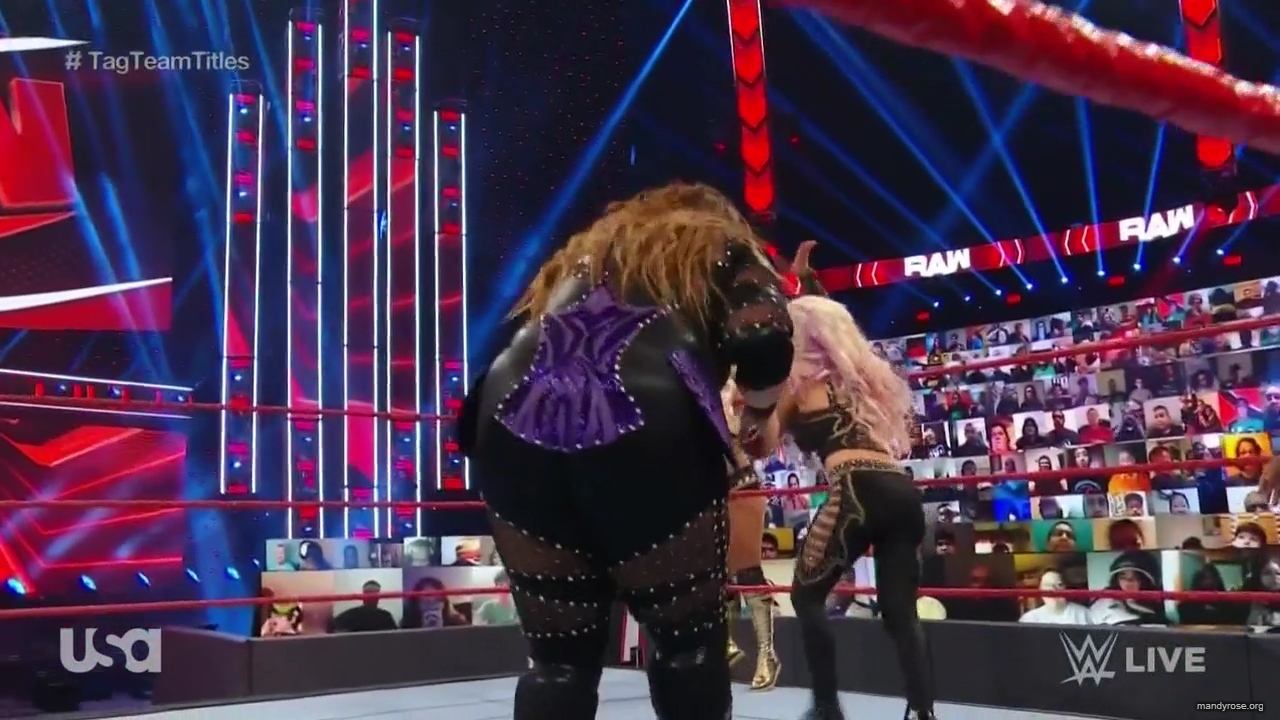 WWE_Monday_Night_Raw_2020_11_02_720p_HDTV_x264-NWCHD_mp40209.jpg