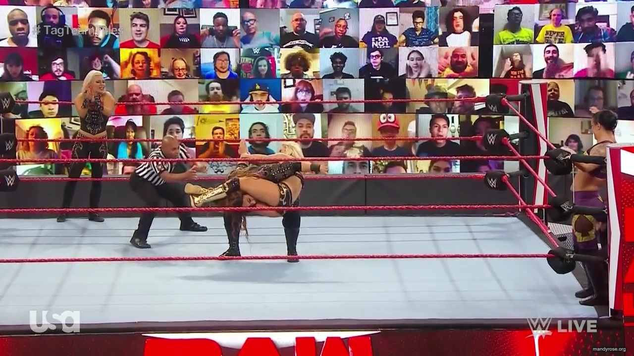 WWE_Monday_Night_Raw_2020_11_02_720p_HDTV_x264-NWCHD_mp40228.jpg