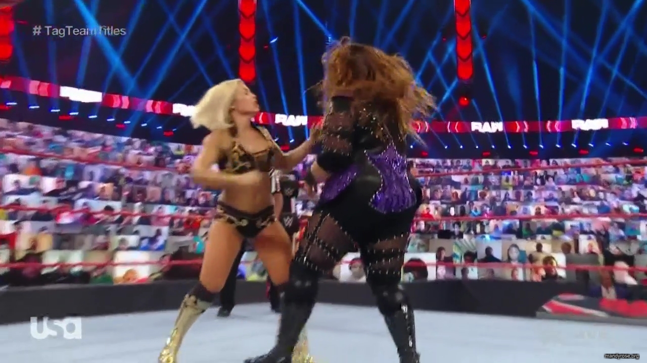 WWE_Monday_Night_Raw_2020_11_02_720p_HDTV_x264-NWCHD_mp40234.jpg