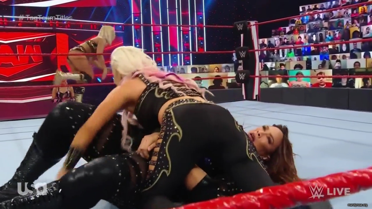 WWE_Monday_Night_Raw_2020_11_02_720p_HDTV_x264-NWCHD_mp40253.jpg