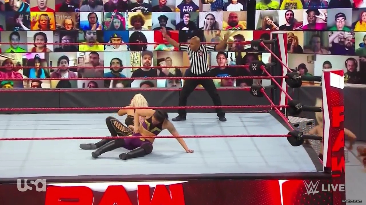 WWE_Monday_Night_Raw_2020_11_02_720p_HDTV_x264-NWCHD_mp40329.jpg