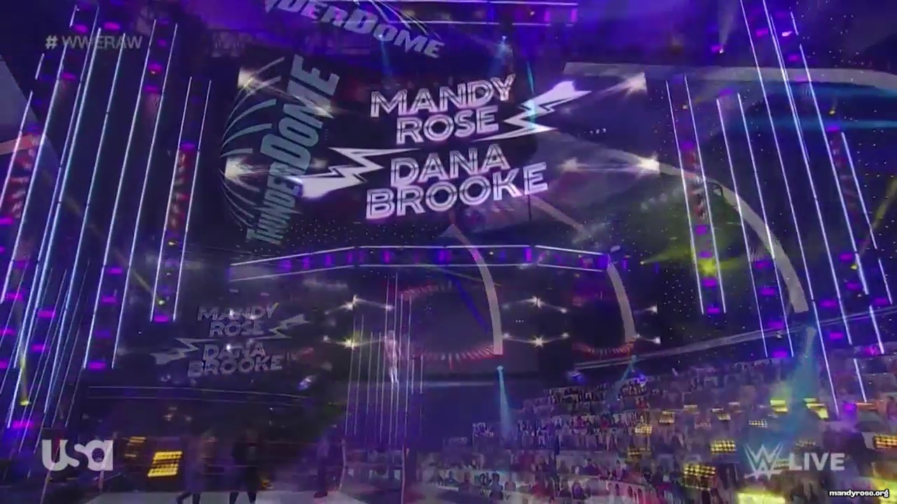 WWE_Monday_Night_Raw_2021_01_11_720p_HDTV_x264-NWCHD_mp42771.jpg