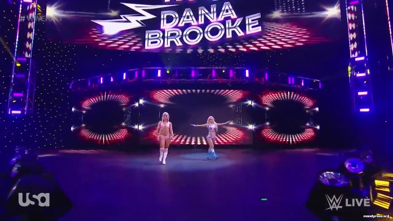 WWE_Monday_Night_Raw_2021_01_11_720p_HDTV_x264-NWCHD_mp42774.jpg