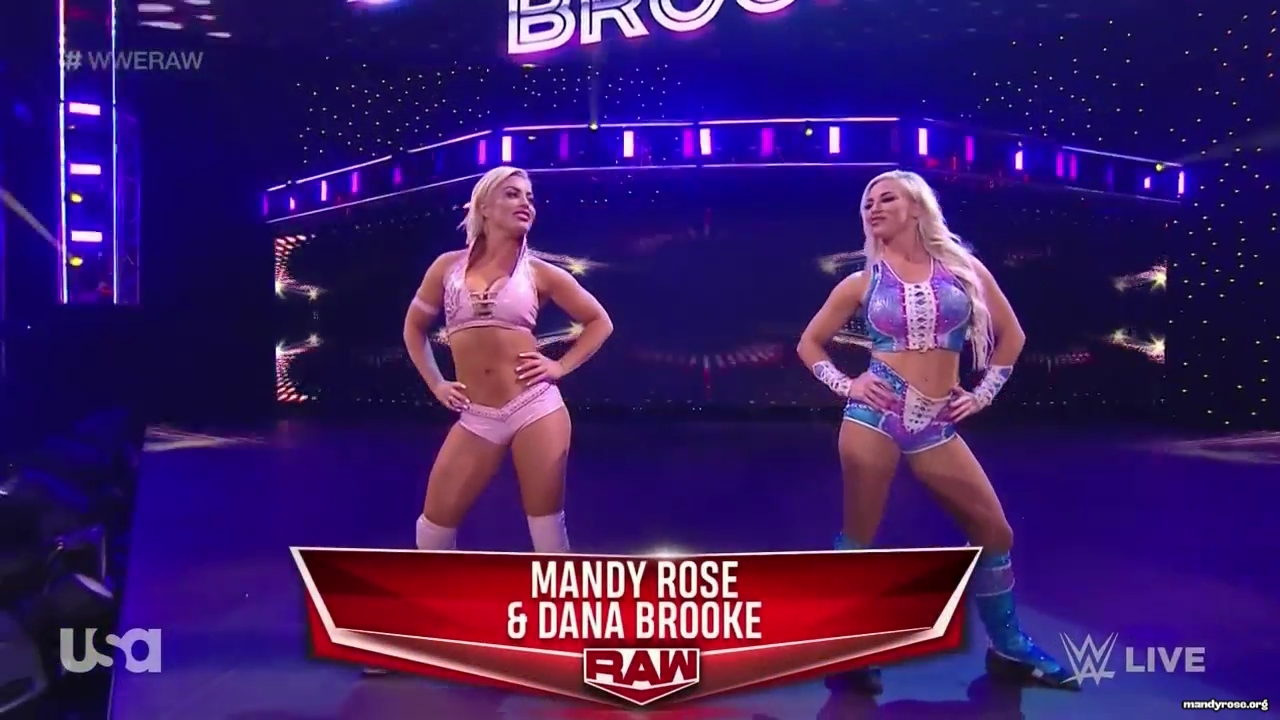 WWE_Monday_Night_Raw_2021_01_11_720p_HDTV_x264-NWCHD_mp42779.jpg