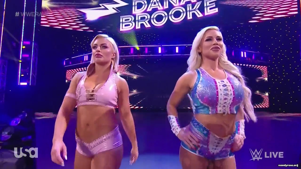 WWE_Monday_Night_Raw_2021_01_11_720p_HDTV_x264-NWCHD_mp42785.jpg