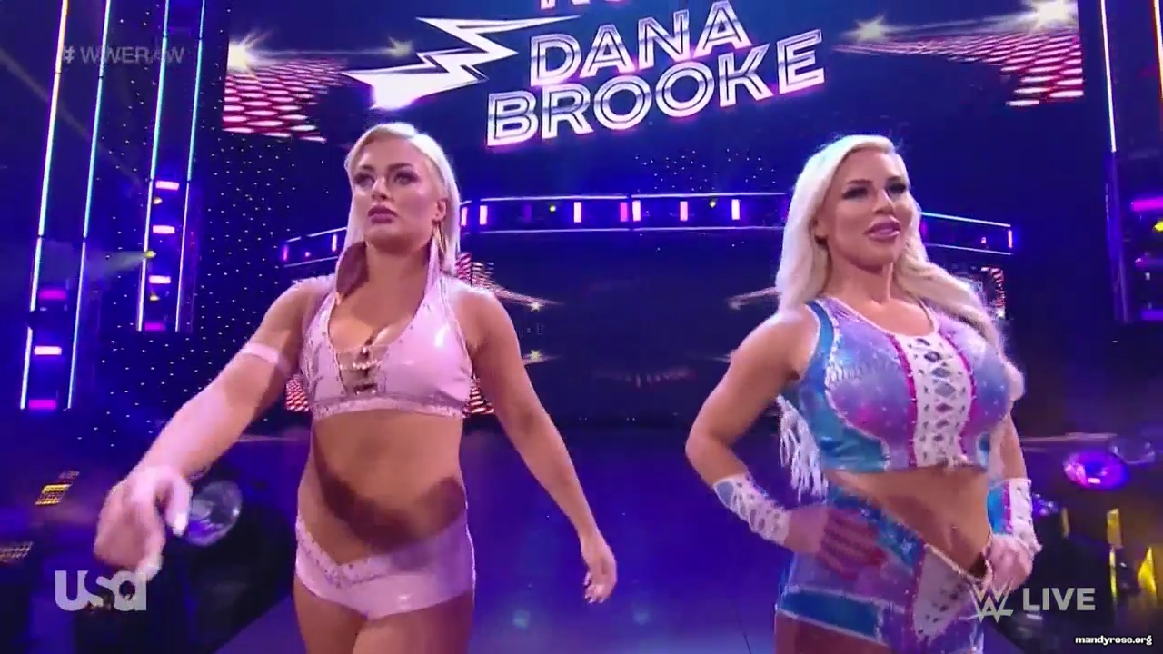 WWE_Monday_Night_Raw_2021_01_11_720p_HDTV_x264-NWCHD_mp42786.jpg