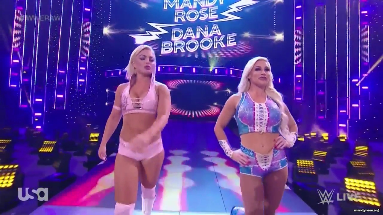 WWE_Monday_Night_Raw_2021_01_11_720p_HDTV_x264-NWCHD_mp42790.jpg