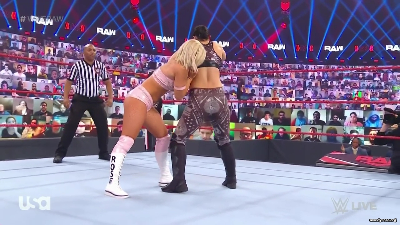 WWE_Monday_Night_Raw_2021_01_11_720p_HDTV_x264-NWCHD_mp42839.jpg