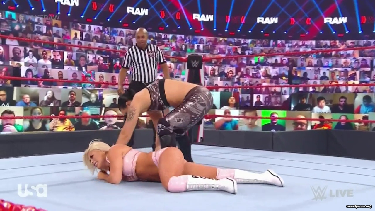 WWE_Monday_Night_Raw_2021_01_11_720p_HDTV_x264-NWCHD_mp42847.jpg