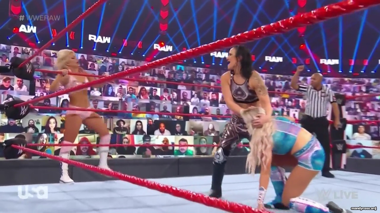 WWE_Monday_Night_Raw_2021_01_11_720p_HDTV_x264-NWCHD_mp42932.jpg