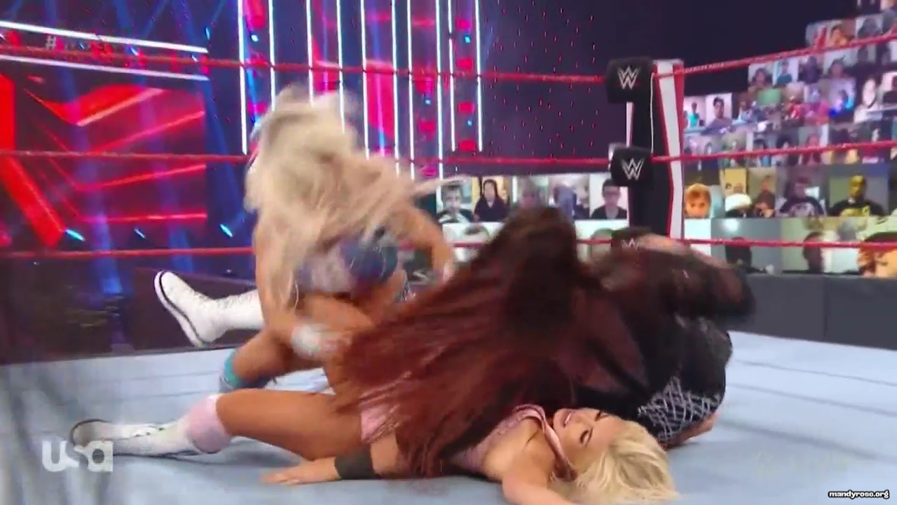 WWE_Monday_Night_Raw_2021_01_11_720p_HDTV_x264-NWCHD_mp43000.jpg