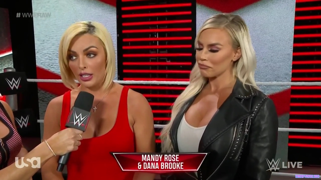 WWE_Monday_Night_Raw_2021_03_08_720p_HDTV_x264-NWCHD_mp48209.jpg