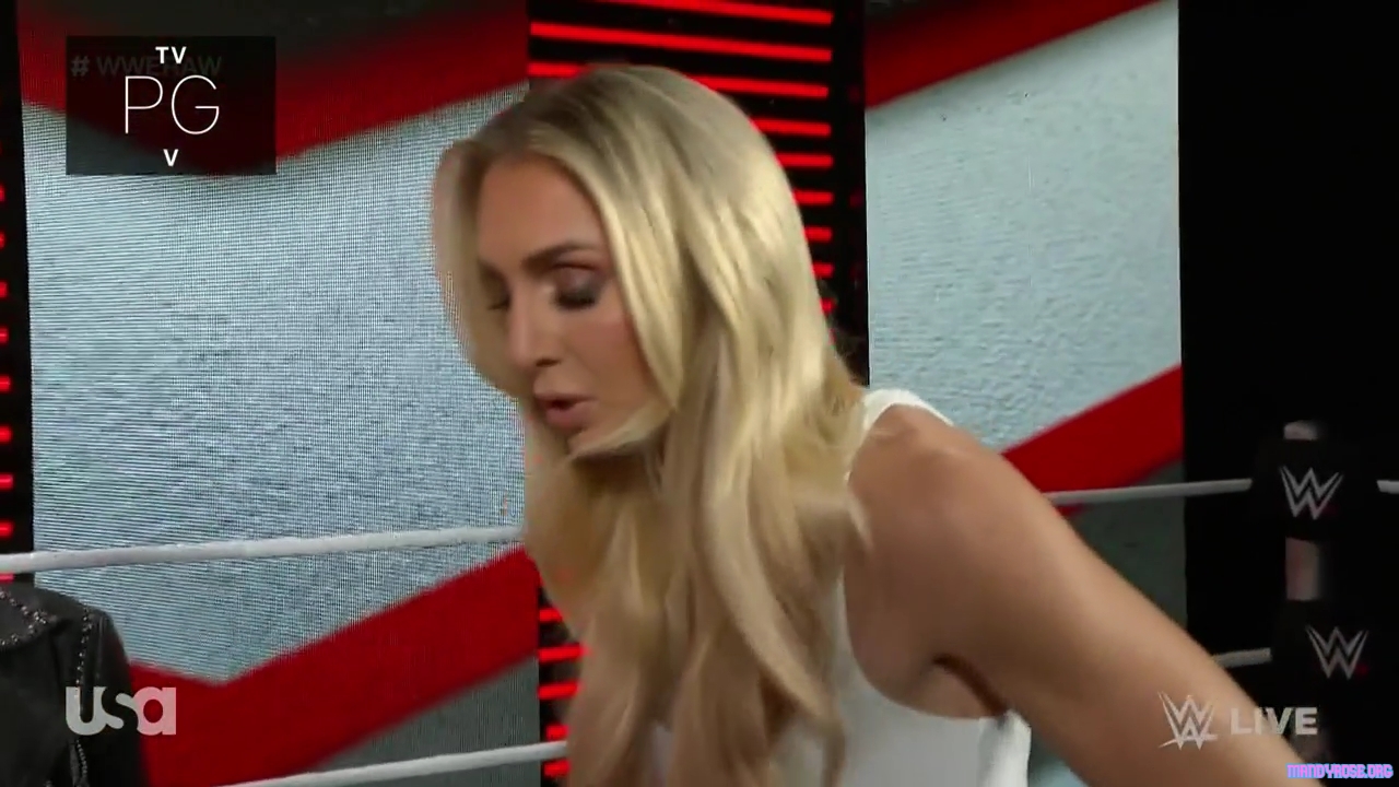 WWE_Monday_Night_Raw_2021_03_08_720p_HDTV_x264-NWCHD_mp48230.jpg