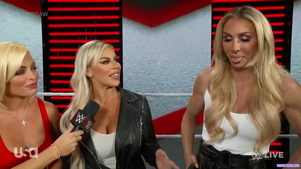 WWE_Monday_Night_Raw_2021_03_08_720p_HDTV_x264-NWCHD_mp48242.jpg