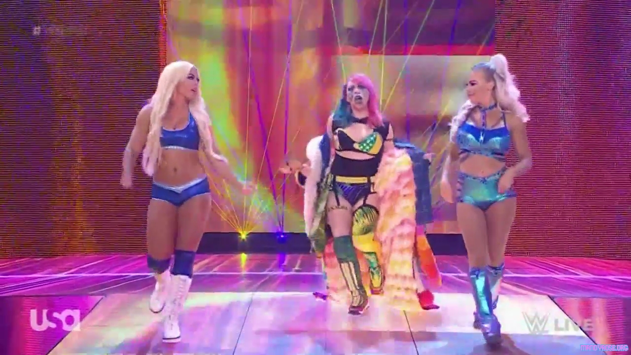 WWE_Monday_Night_Raw_2021_05_10_720p_HDTV_x264-NWCHD_mp40182.jpg