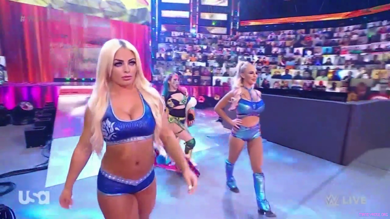 WWE_Monday_Night_Raw_2021_05_10_720p_HDTV_x264-NWCHD_mp40190.jpg
