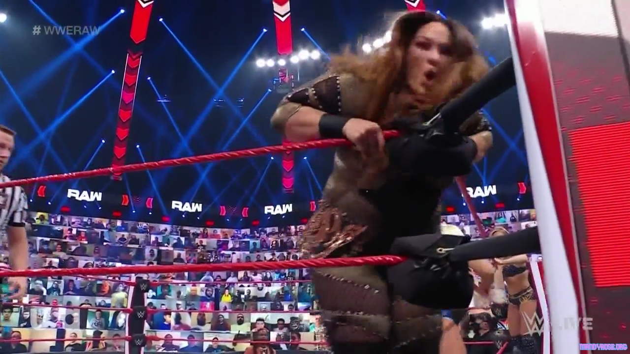 WWE_Monday_Night_Raw_2021_05_10_720p_HDTV_x264-NWCHD_mp40239.jpg