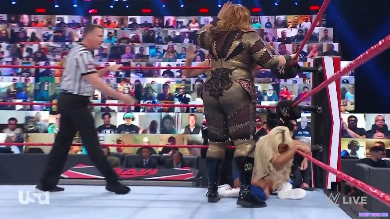 WWE_Monday_Night_Raw_2021_05_10_720p_HDTV_x264-NWCHD_mp40244.jpg
