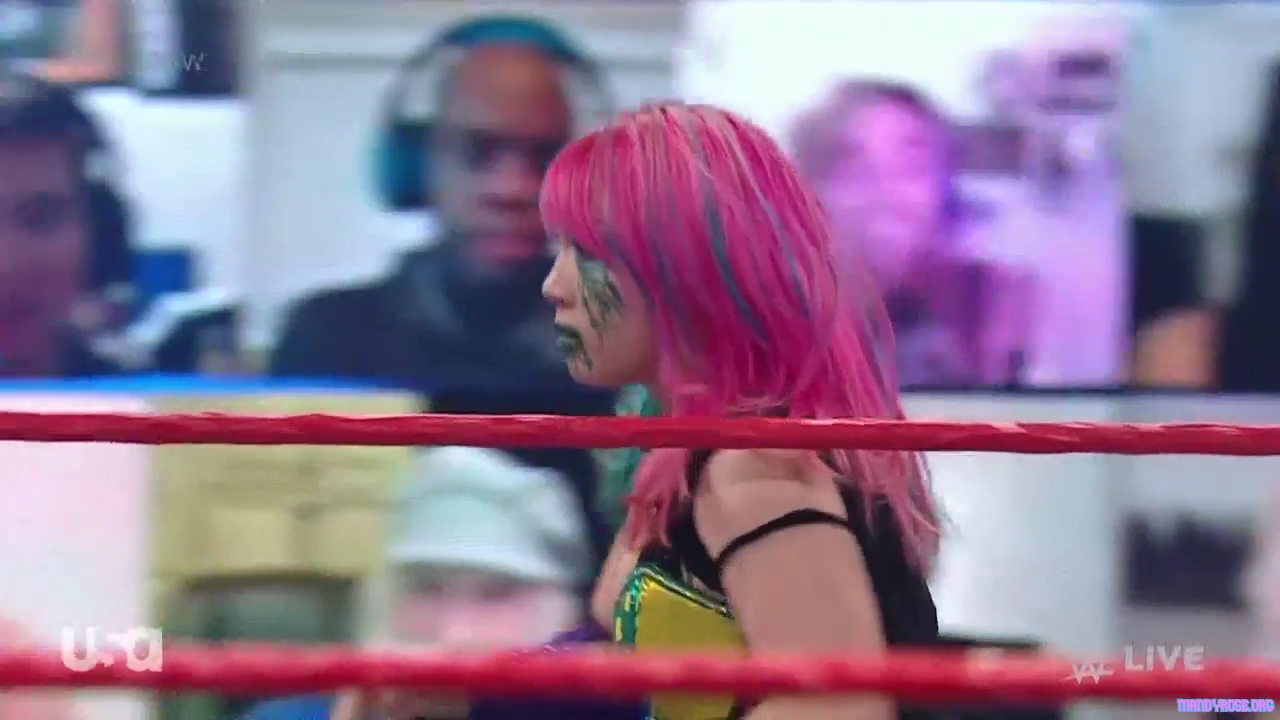 WWE_Monday_Night_Raw_2021_05_10_720p_HDTV_x264-NWCHD_mp40260.jpg