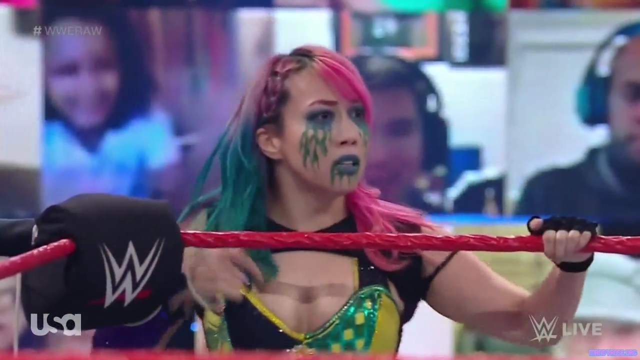 WWE_Monday_Night_Raw_2021_05_10_720p_HDTV_x264-NWCHD_mp40261.jpg