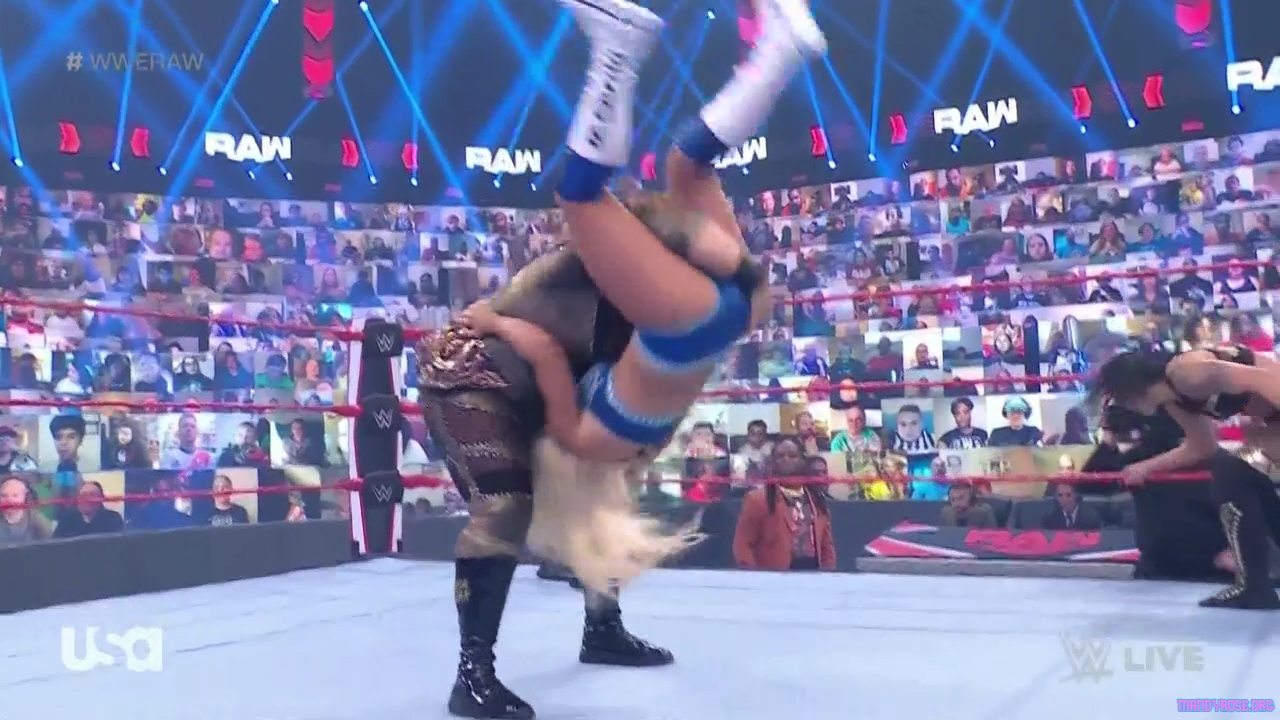 WWE_Monday_Night_Raw_2021_05_10_720p_HDTV_x264-NWCHD_mp40463.jpg