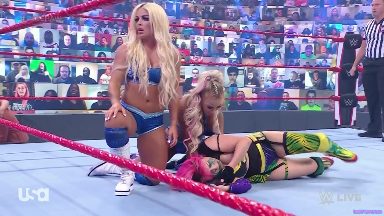 WWE_Monday_Night_Raw_2021_05_10_720p_HDTV_x264-NWCHD_mp40601.jpg