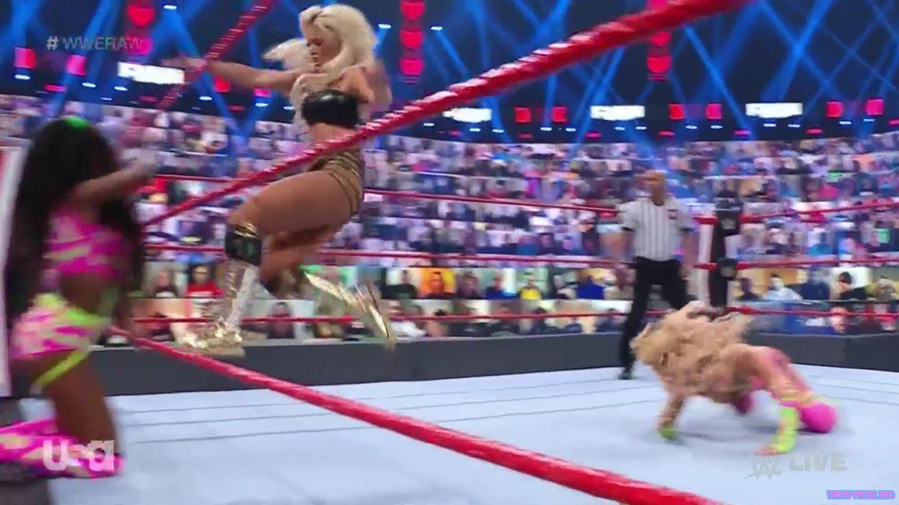WWE_Monday_Night_Raw_2021_05_31_720p_HDTV_x264-NWCHD_mp40226.jpg