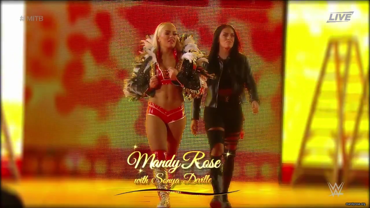 WWE_Money_In_The_Bank_2019_PPV_720p_WEB_h264-HEEL_mp40003.jpg
