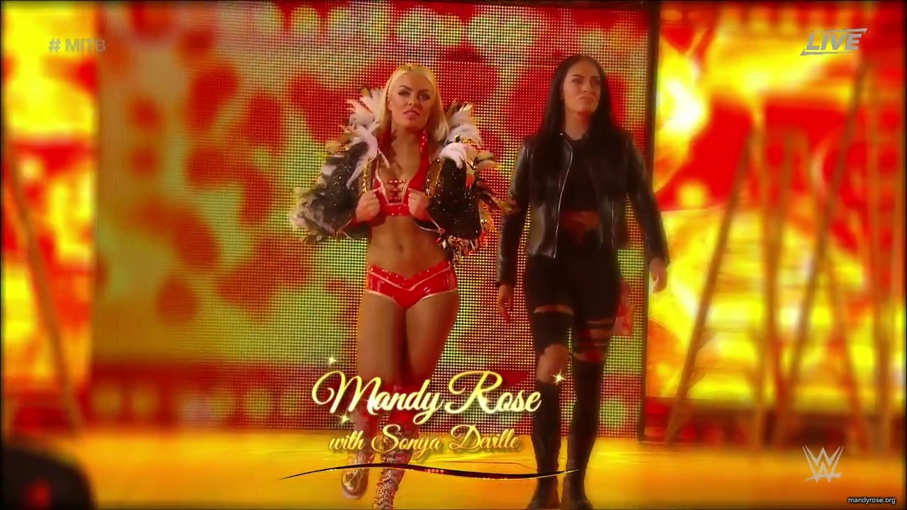 WWE_Money_In_The_Bank_2019_PPV_720p_WEB_h264-HEEL_mp40004.jpg