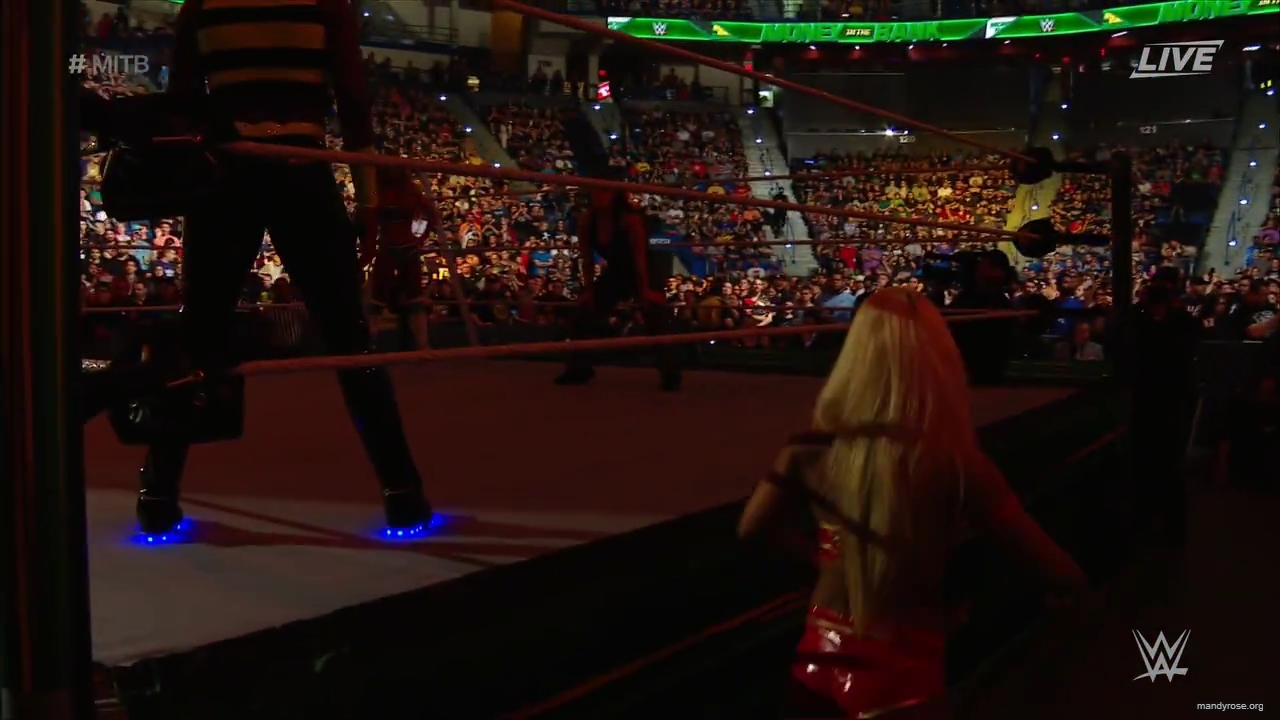 WWE_Money_In_The_Bank_2019_PPV_720p_WEB_h264-HEEL_mp40025.jpg