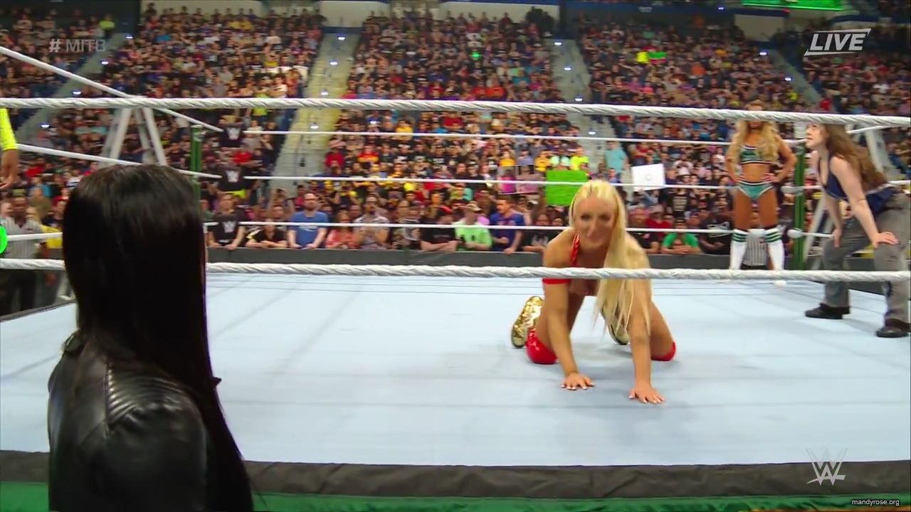 WWE_Money_In_The_Bank_2019_PPV_720p_WEB_h264-HEEL_mp40032.jpg
