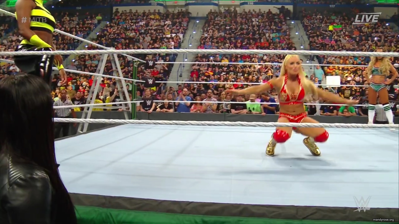 WWE_Money_In_The_Bank_2019_PPV_720p_WEB_h264-HEEL_mp40033.jpg