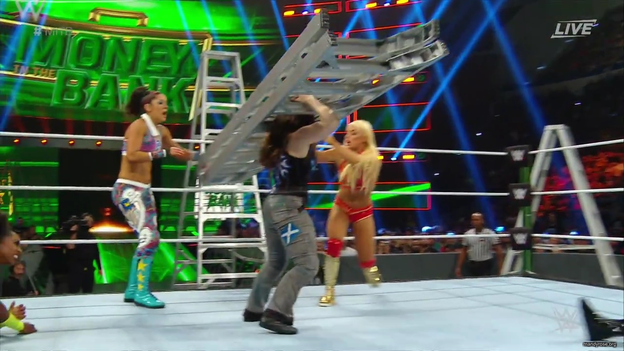 WWE_Money_In_The_Bank_2019_PPV_720p_WEB_h264-HEEL_mp40054.jpg