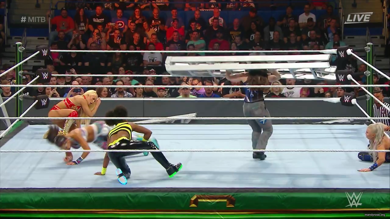 WWE_Money_In_The_Bank_2019_PPV_720p_WEB_h264-HEEL_mp40059.jpg