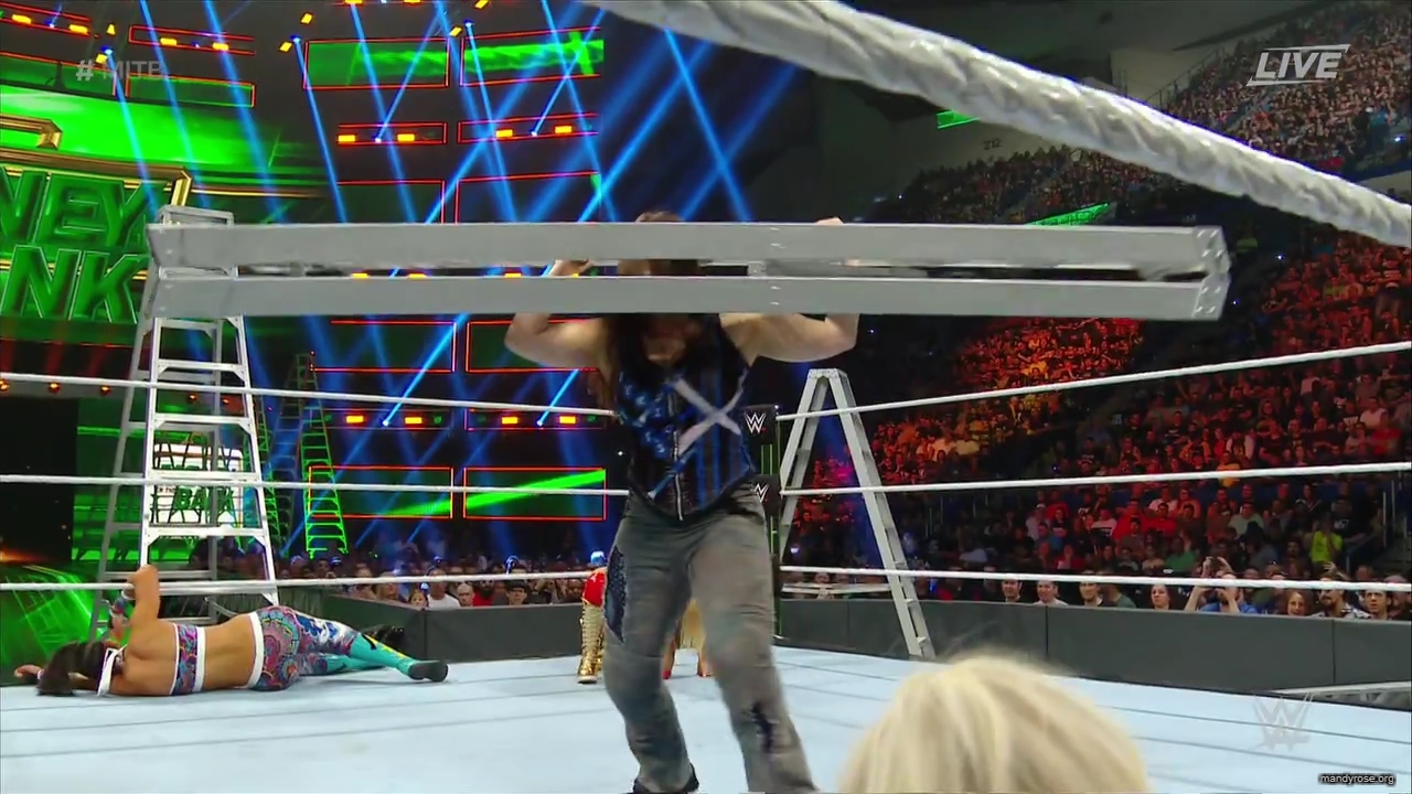 WWE_Money_In_The_Bank_2019_PPV_720p_WEB_h264-HEEL_mp40060.jpg