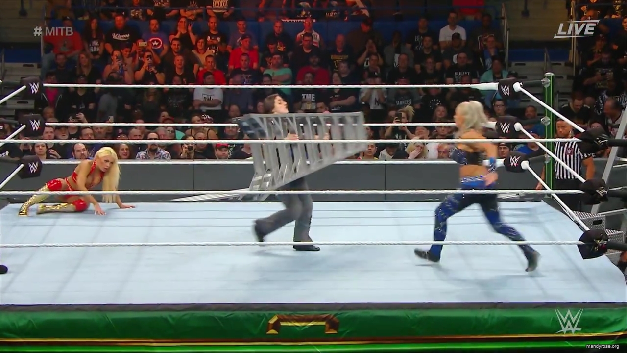 WWE_Money_In_The_Bank_2019_PPV_720p_WEB_h264-HEEL_mp40070.jpg